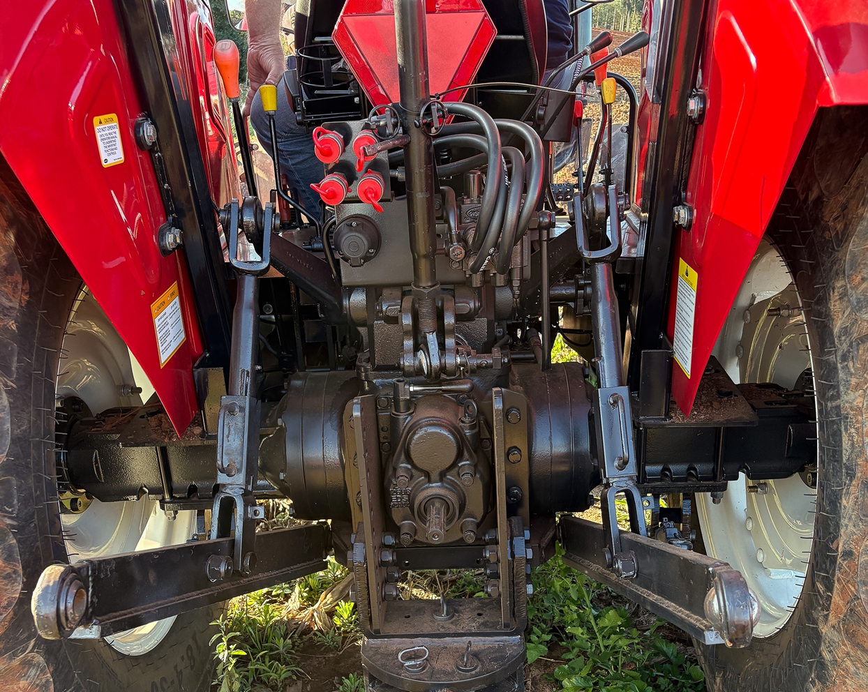 Test Drive exclusivo com o trator 9049 Super, da indiana Preet