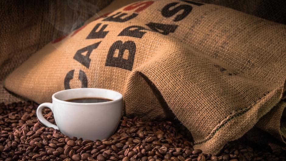 Brasil exporta 3,9 milhões de sacas de café em setembro