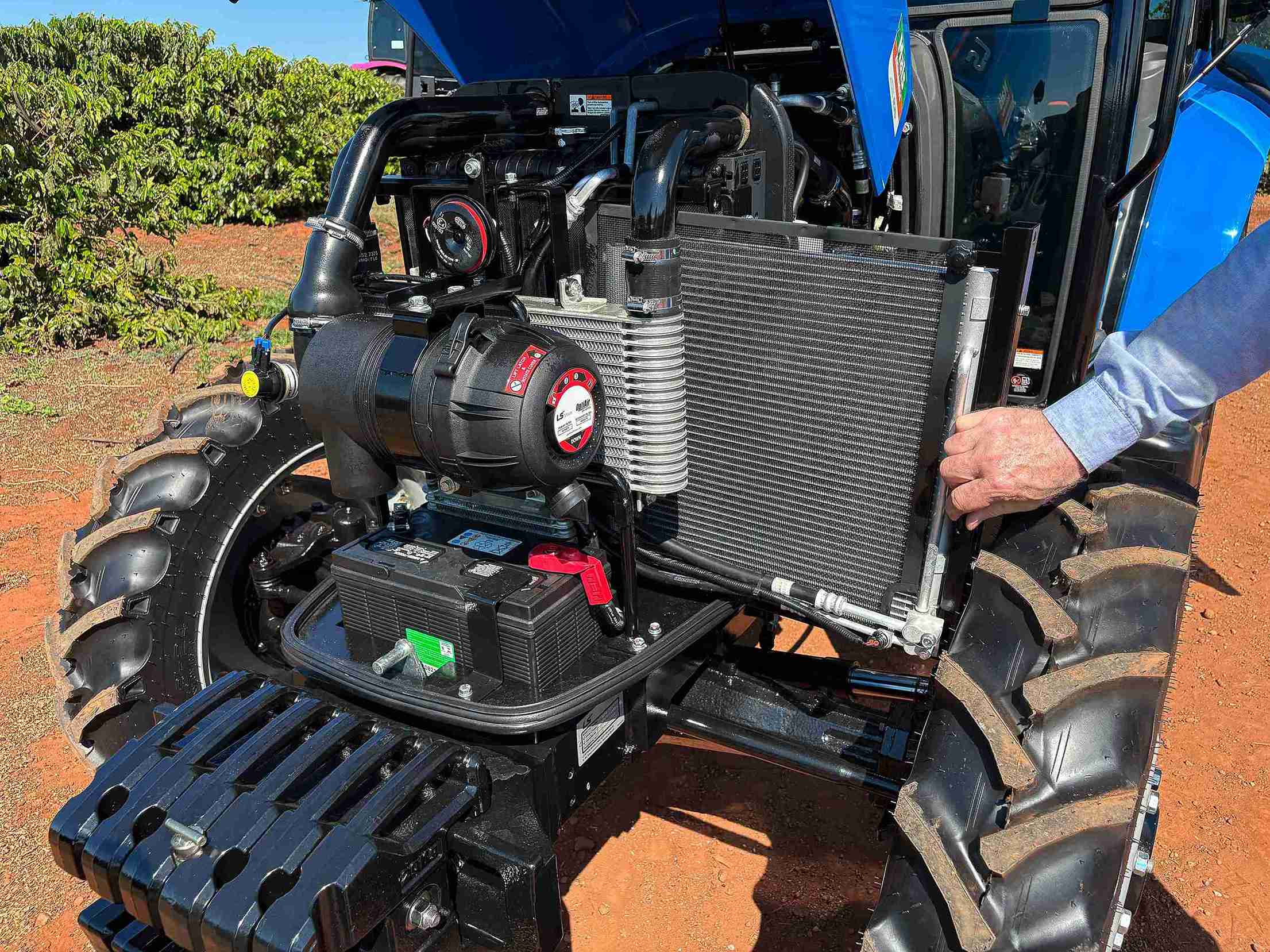 Test drive exclusivo com o trator MT4 70, da LS Tractor