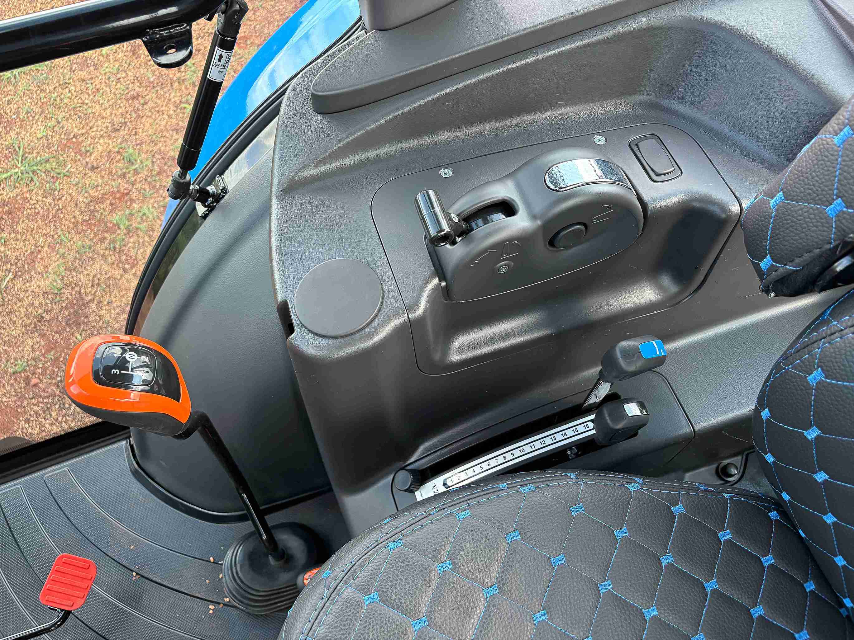 Test drive exclusivo com o trator MT4 70, da LS Tractor